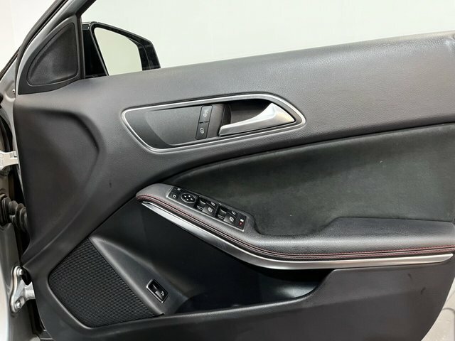 Mercedes-Benz GLA Class Gla 180 Urban Edition #22