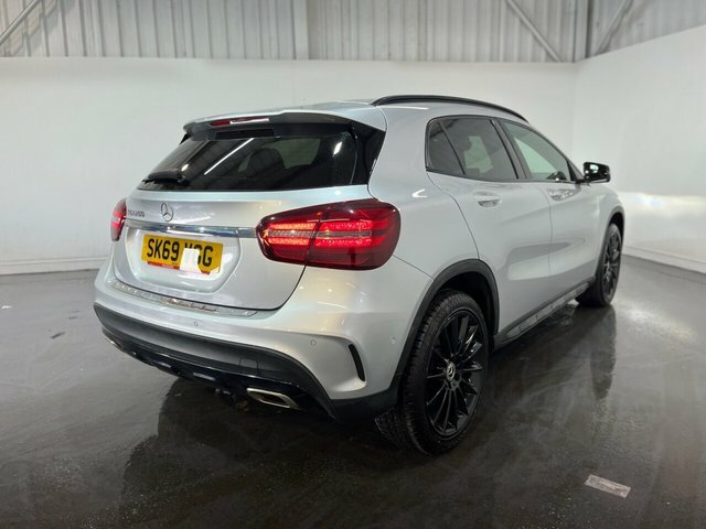 Mercedes-Benz GLA Class Gla 180 Urban Edition #13