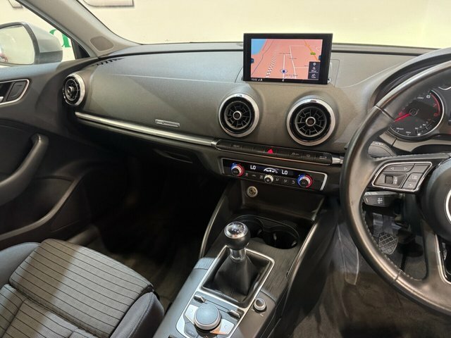 Audi A3 1.5 Tfsi Black Edition Grey #12