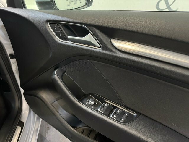 Audi A3 1.5 Tfsi Black Edition Grey #7
