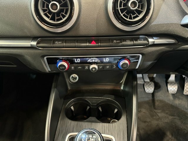 Audi A3 1.5 Tfsi Black Edition Grey #14