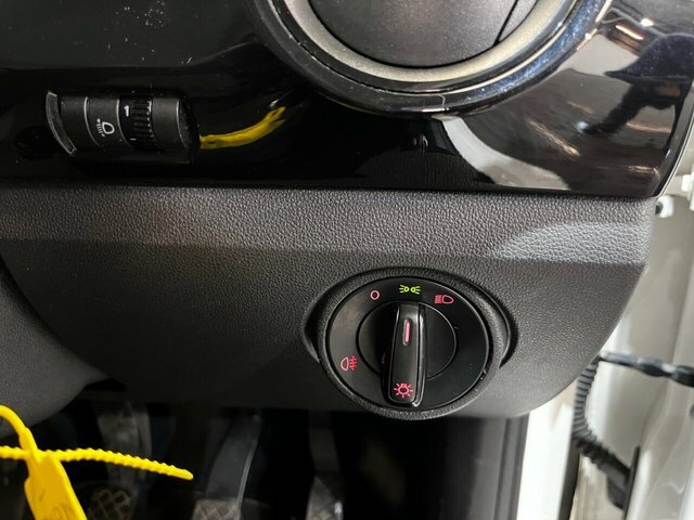 Volkswagen Up Move Up Used #21