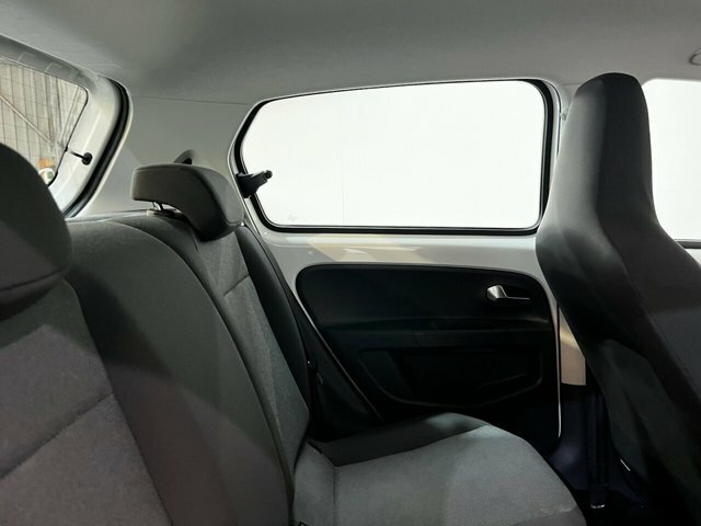 Volkswagen Up Move Up Used #17
