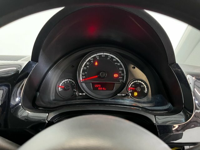 Volkswagen Up Move Up Used #22