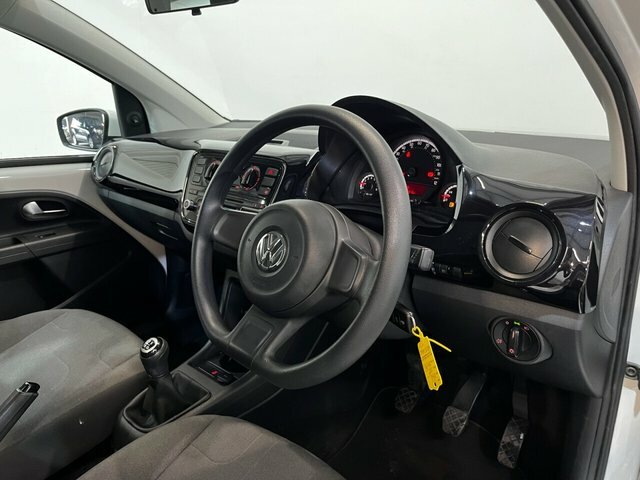 Volkswagen Up Move Up Used #15