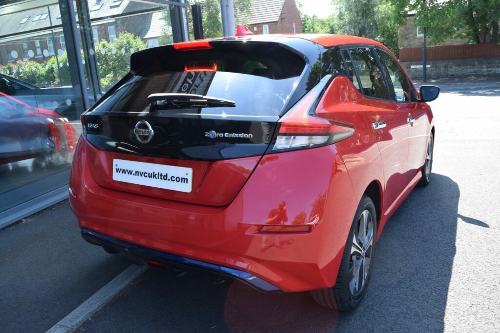 Nissan Leaf 110Kw 40Kwh N-connecta Red #5