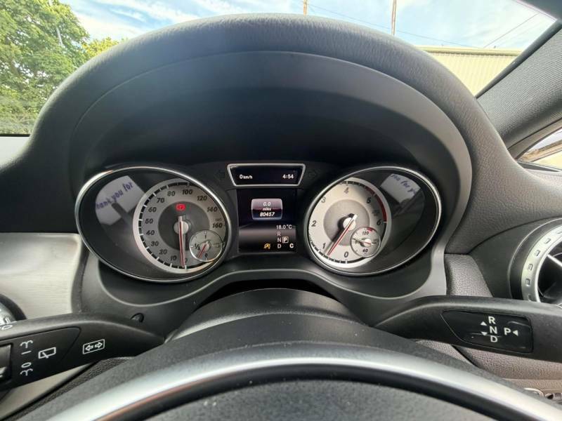 Mercedes-Benz GLA Class Gla 200 Se - Suv 5 Seats Grey #20