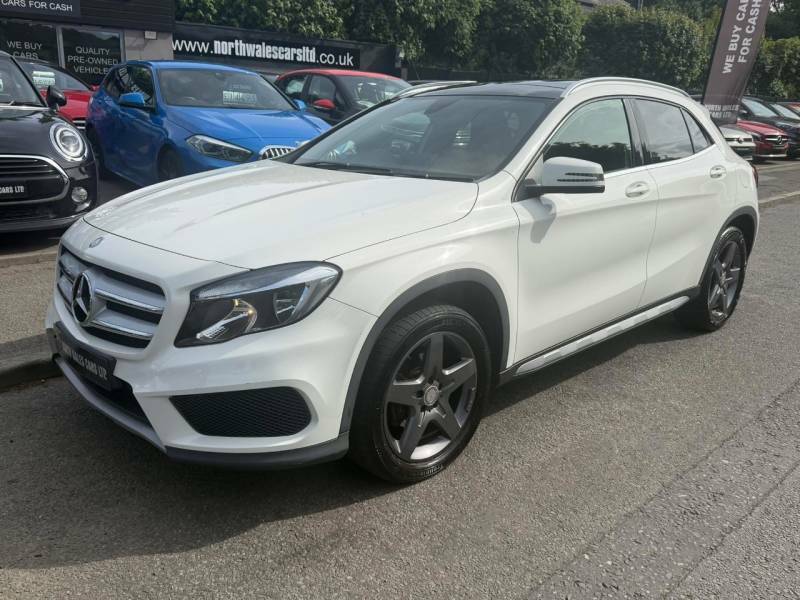 Mercedes-Benz GLA Class Gla 200D Amg Line White #4