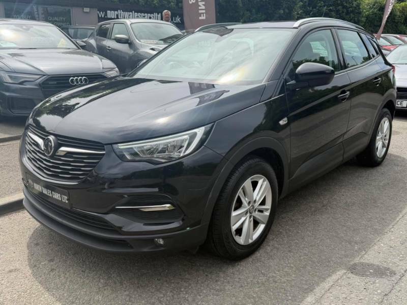 Vauxhall Grandland X 1.5 Turbo D Se Black #4