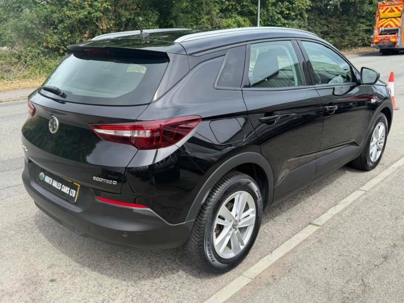 Vauxhall Grandland X 1.5 Turbo D Se Black #5