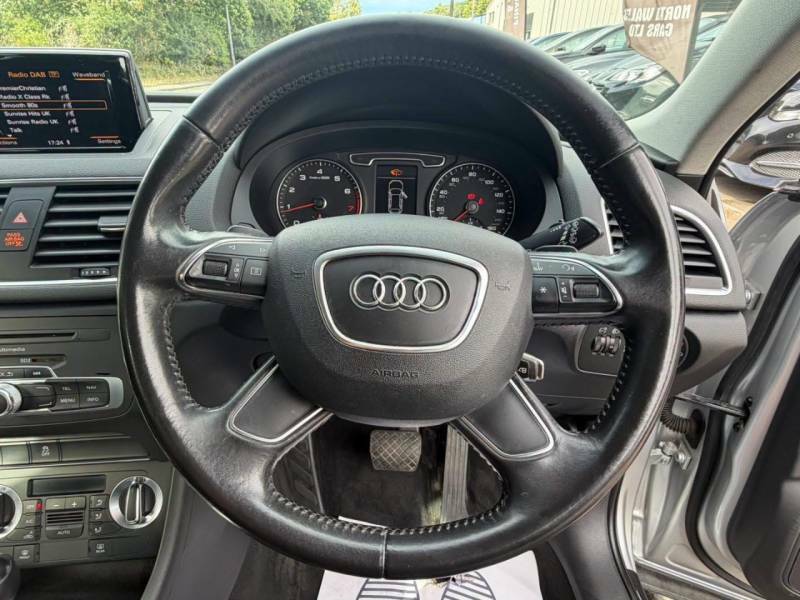 Audi Q3 Suv 2.0 White #19