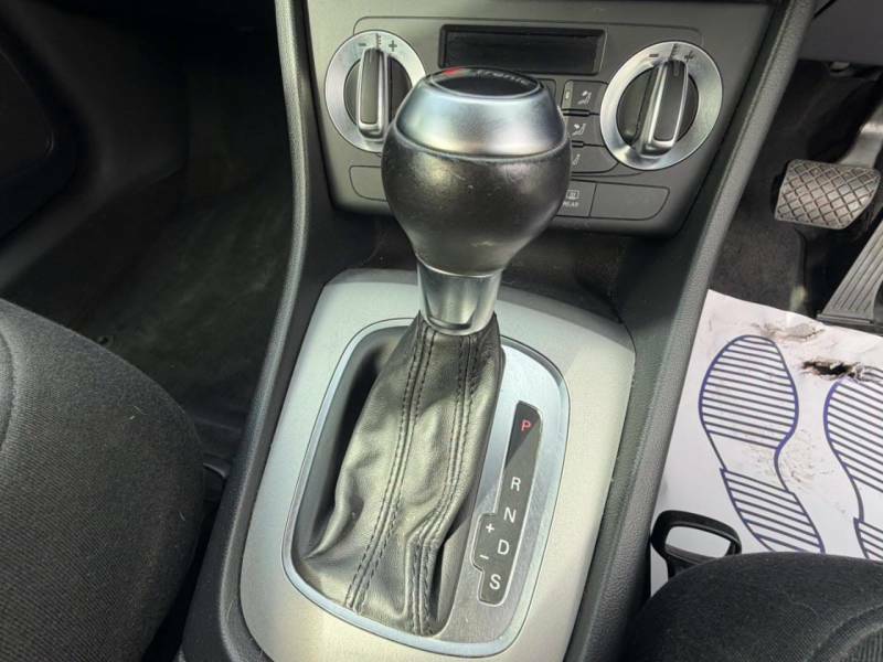 Audi Q3 Suv 2.0 White #26