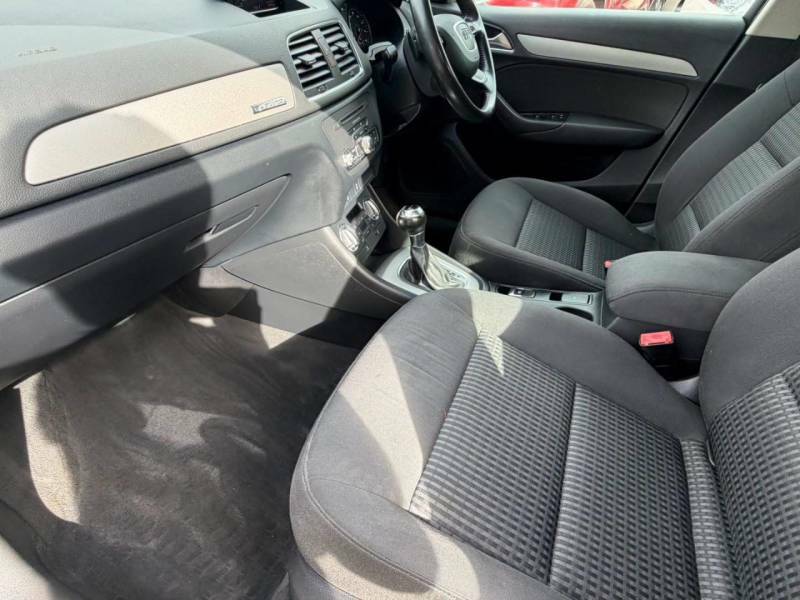 Audi Q3 Suv 2.0 White #15