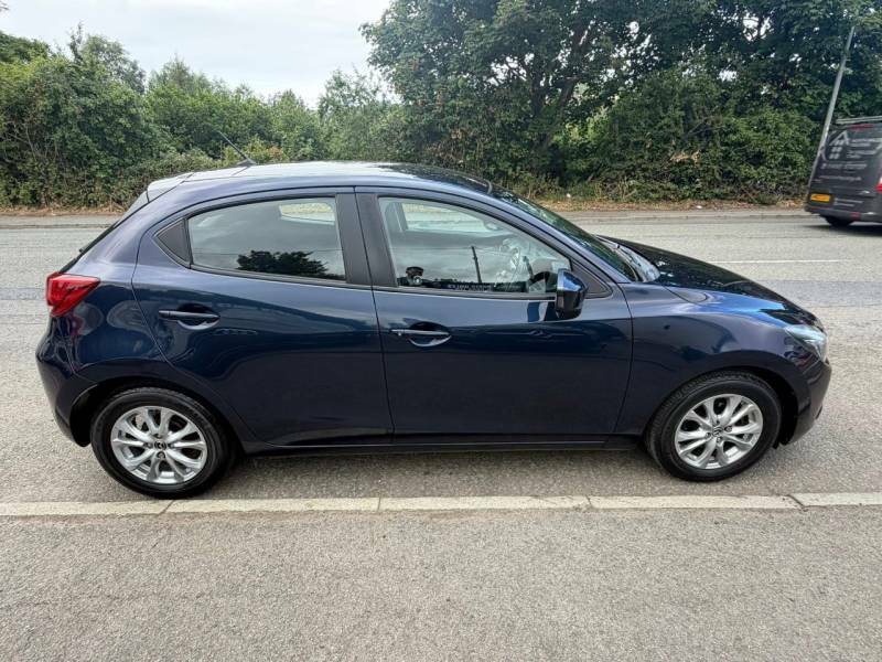 Mazda 2 1.5L Se-l Red #7