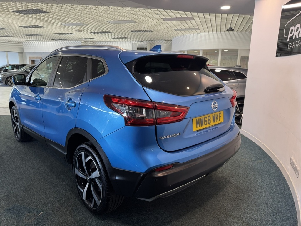 Nissan Qashqai 1.3 Dig-t Tekna MW68WKF Blue #5