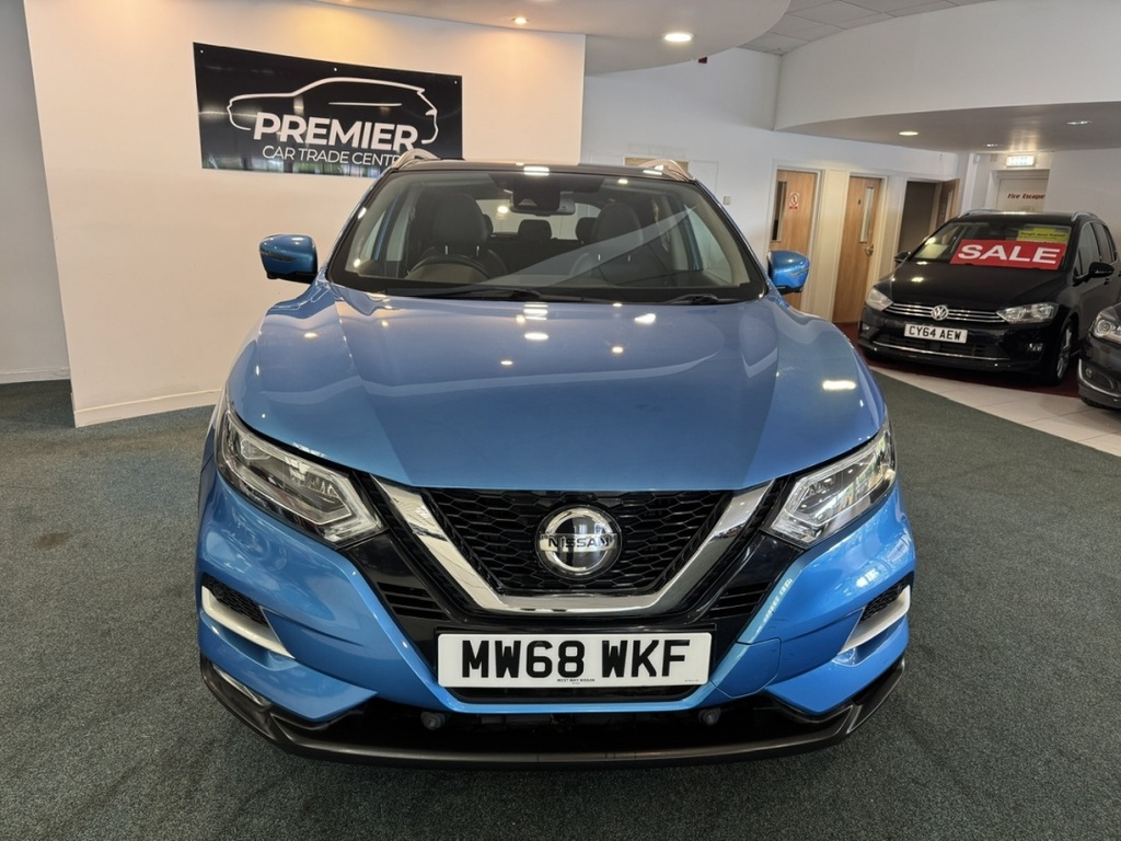 Nissan Qashqai 1.3 Dig-t Tekna MW68WKF Blue #2