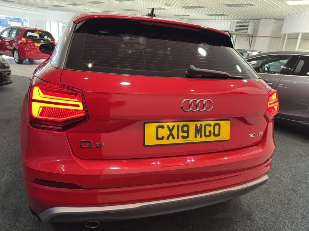 Audi Q2 30 Tdi S Line CX19MGO Red #5
