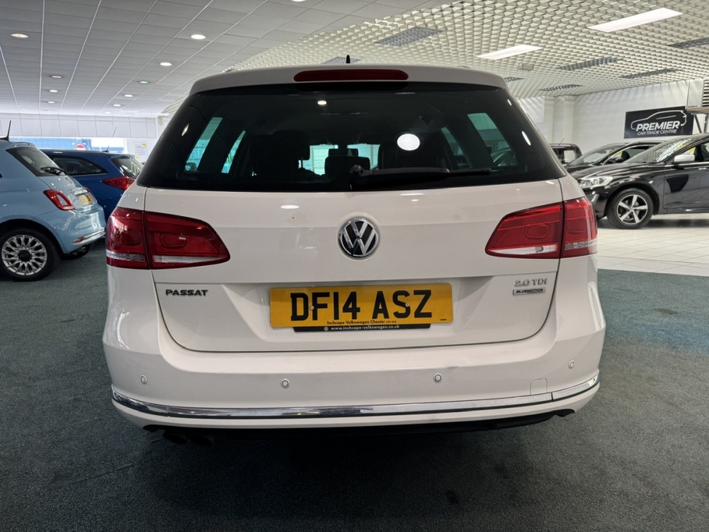 Volkswagen Passat 2.0 Tdi Bluemotion Tech Sport White #5