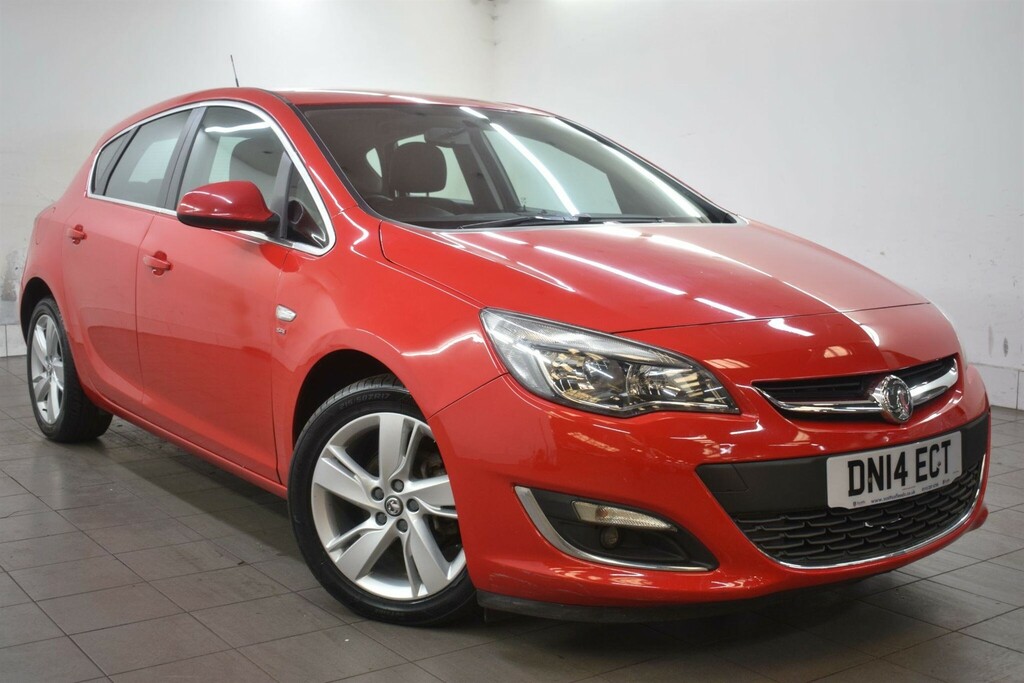 Vauxhall Astra 1.4T 16V Sri Euro 5 DN14ECT Red #5