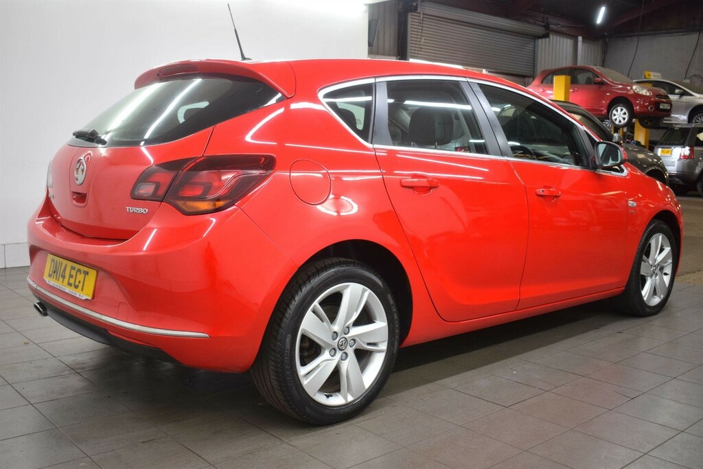 Vauxhall Astra 1.4T 16V Sri Euro 5 DN14ECT Red #2
