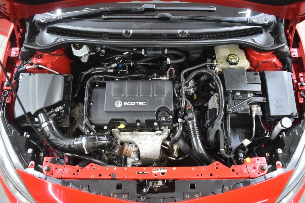 Vauxhall Astra 1.4T 16V Sri Euro 5 DN14ECT Red #4