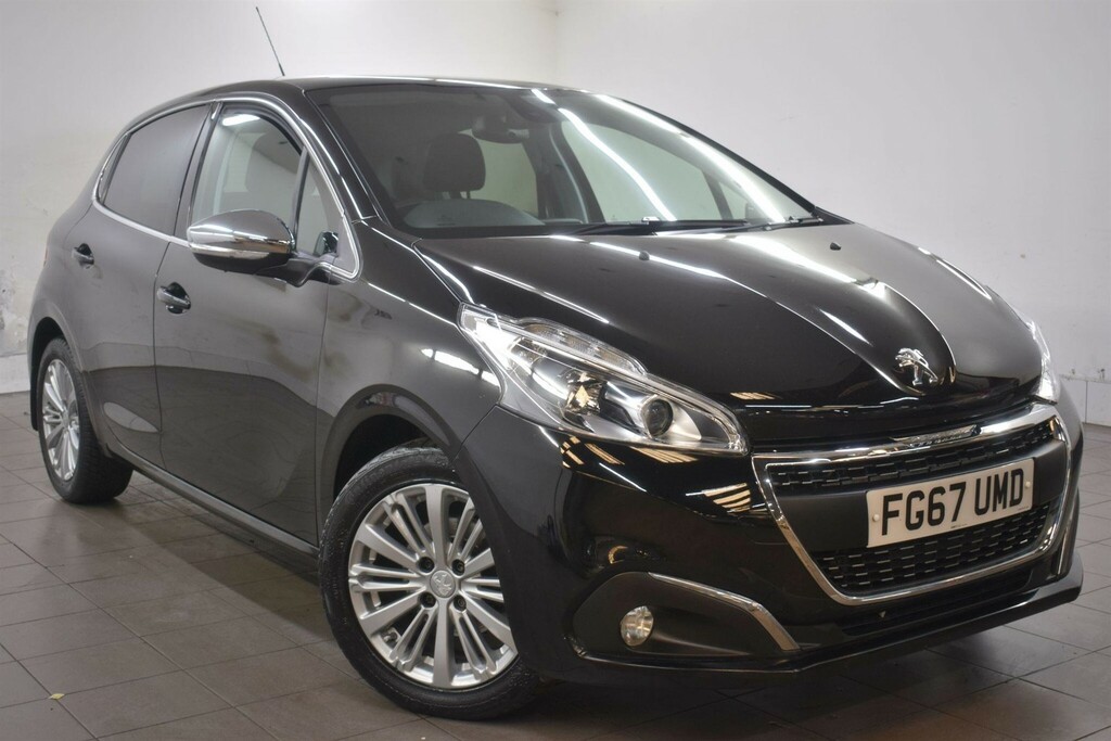 Peugeot 208 1.2 Puretech Allure Euro 6 FG67UMD Black #5