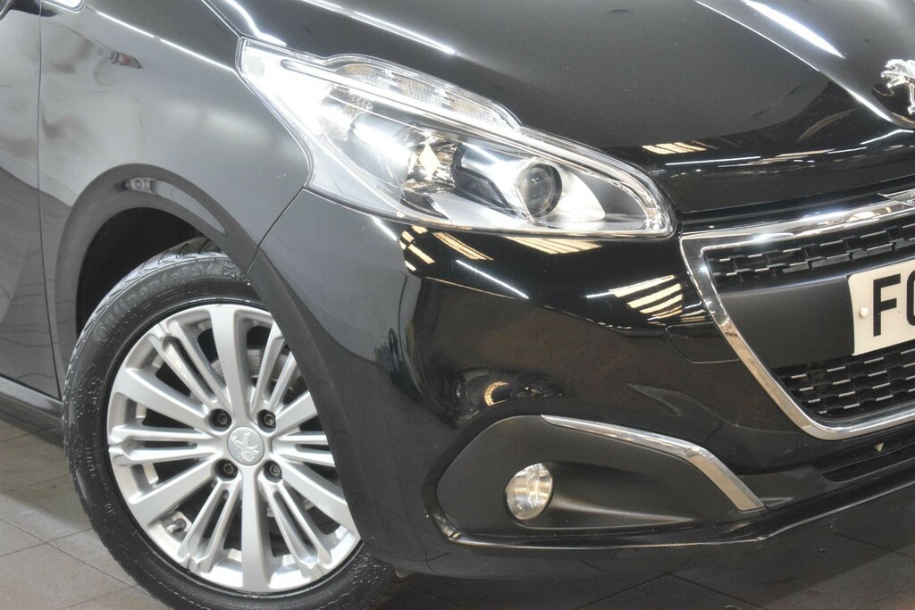 Peugeot 208 1.2 Puretech Allure Euro 6 FG67UMD Black #6