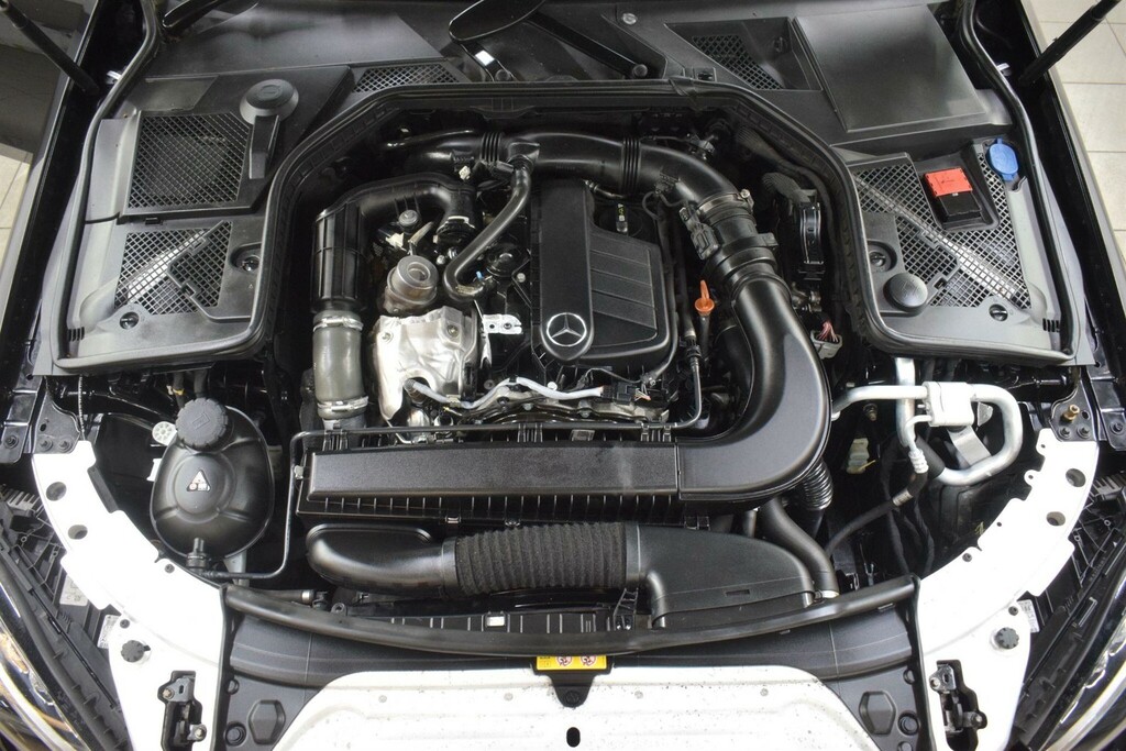 Mercedes-Benz C Class 1.6 D Sport Euro 6 Ss Black #4
