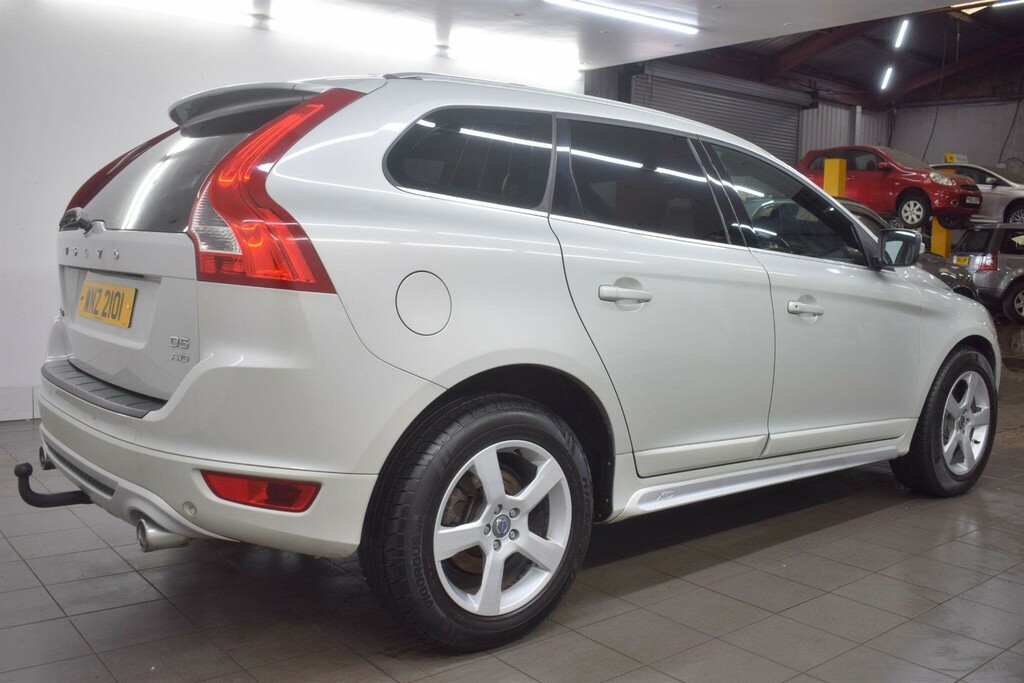 Volvo XC60 2.4 D5 R-design Geartronic Awd Euro 5 WNZ2101 White #2