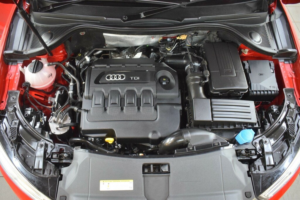 Audi Q3 2.0 Tdi S Line Plus S Tronic Quattro Euro 6 Ss FE16BYO Red #4
