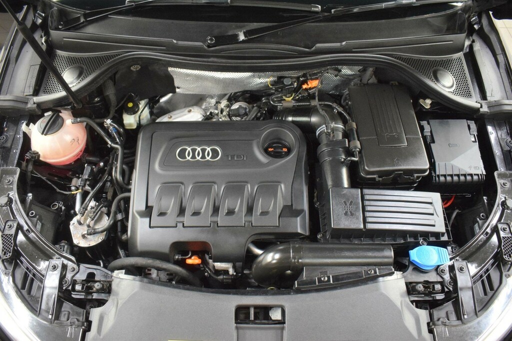Audi Q3 2.0 Tdi S Line S Tronic Quattro Euro 5 Ss AG62GGZ Black #4