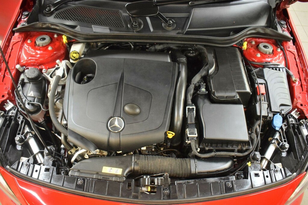 Mercedes-Benz GLA Class 2.1 D Amg Line Premium 7G-dct Euro 6 Ss DU67CWZ Red #4