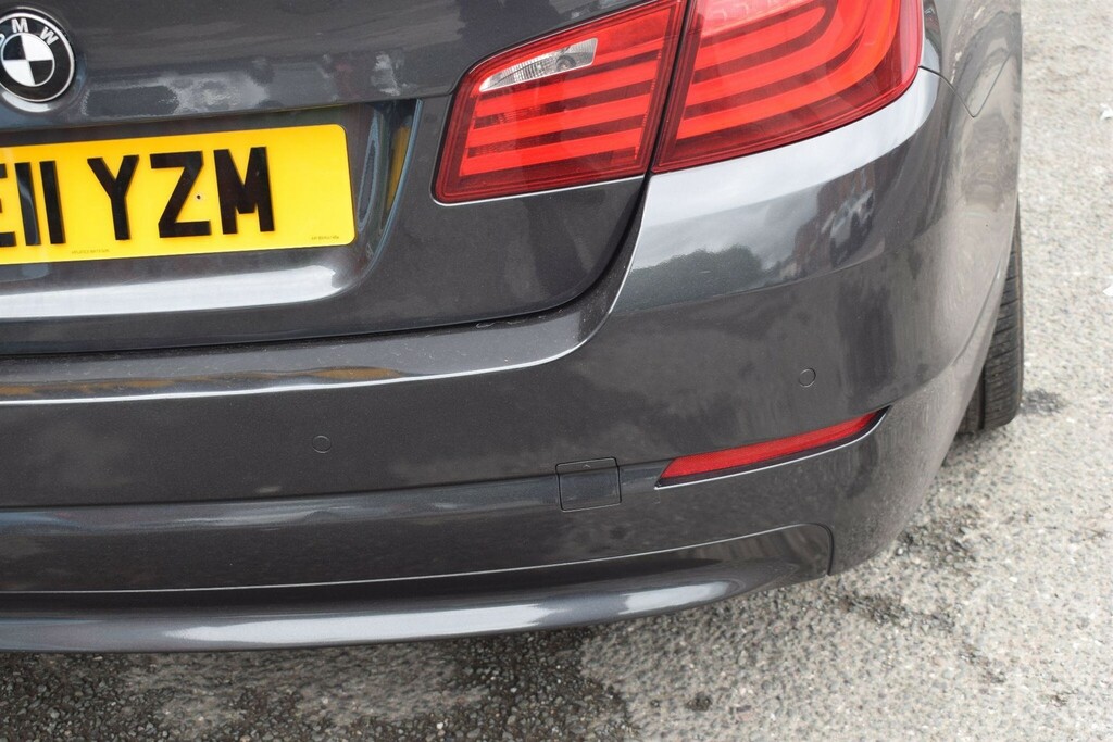 BMW 5 Series Black #20