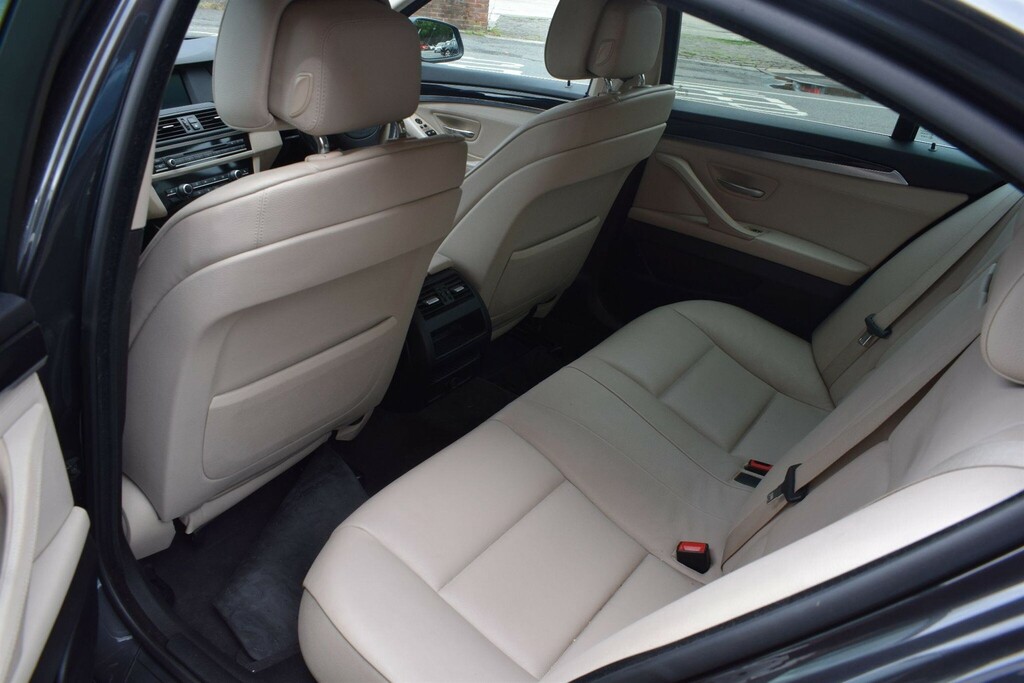 BMW 5 Series Black #30