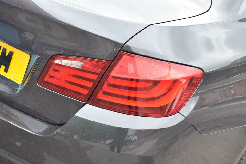 BMW 5 Series Black #16