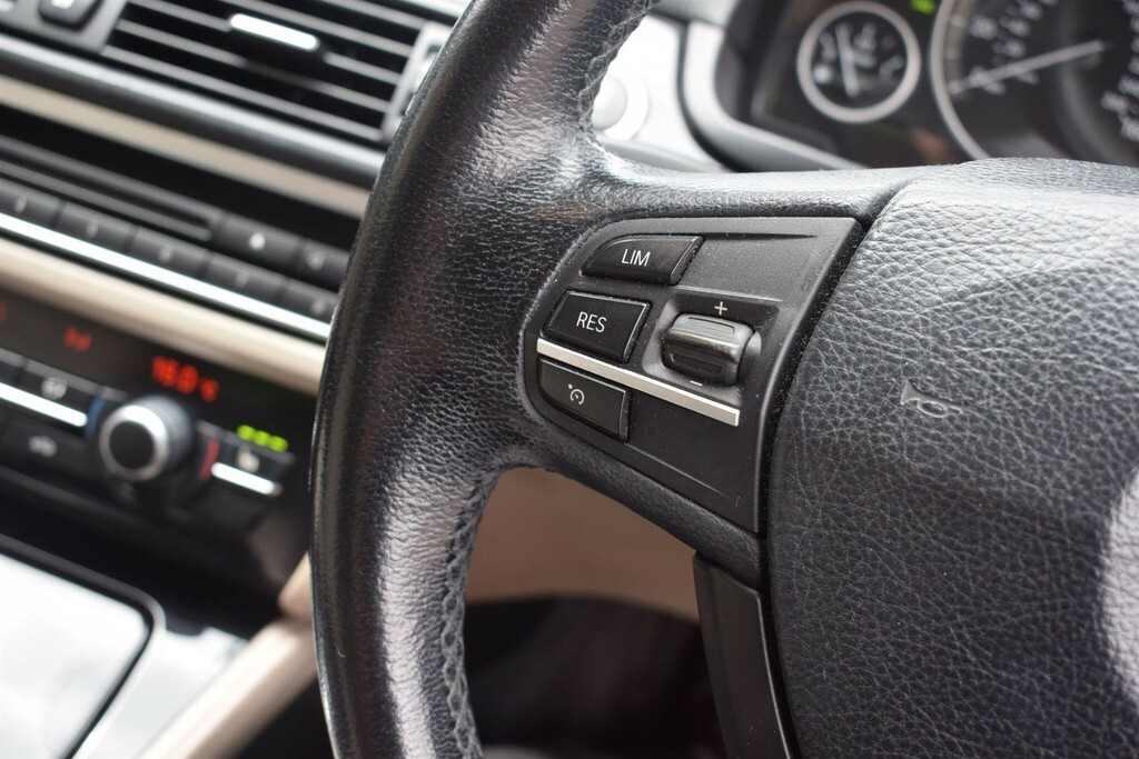 BMW 5 Series Black #31