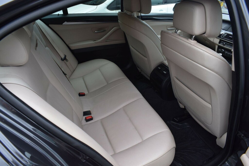 BMW 5 Series Black #32