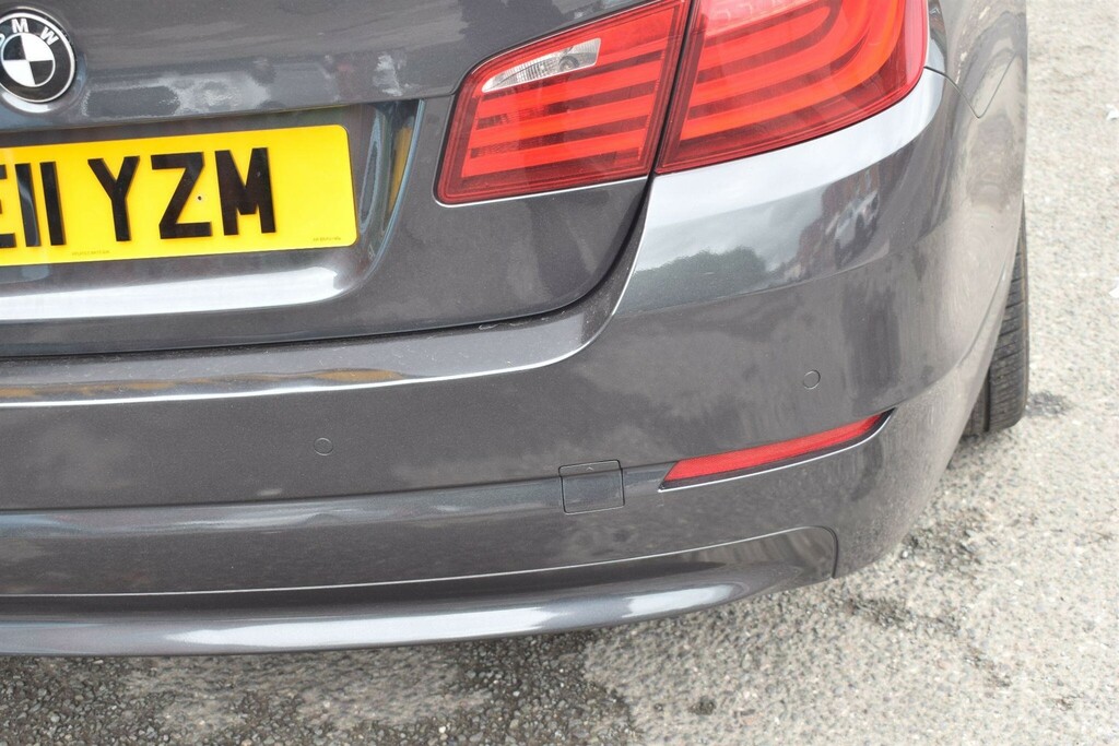 BMW 5 Series Black #13