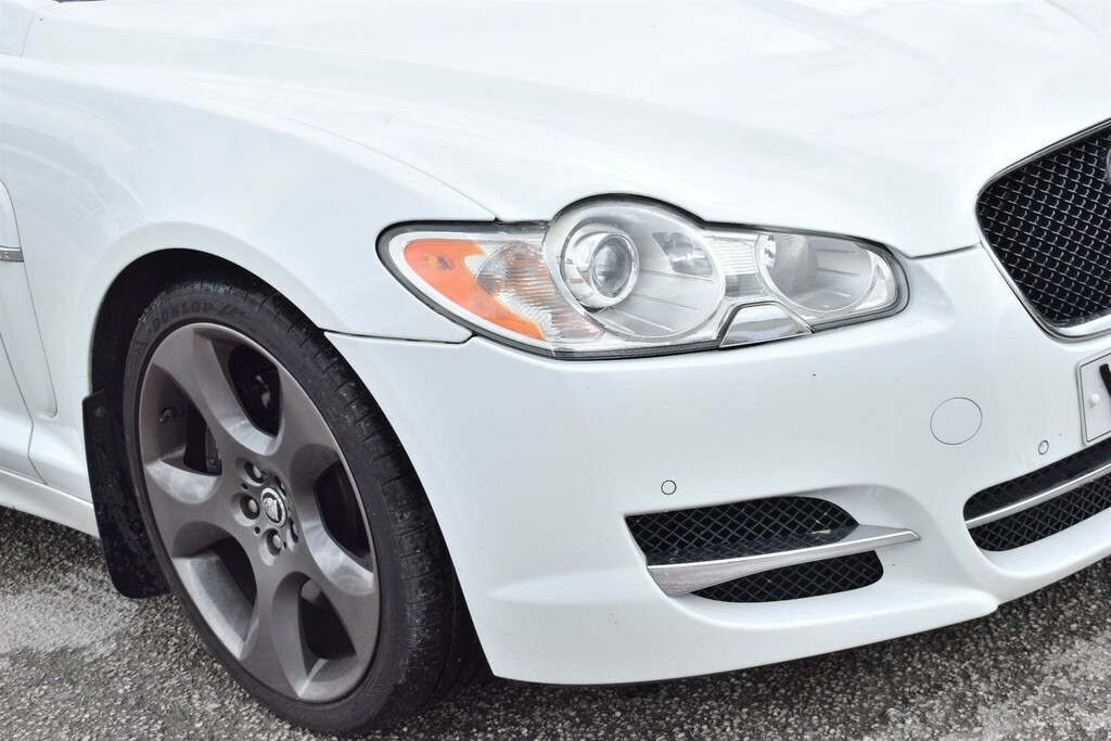 Jaguar XF Saloon White #6