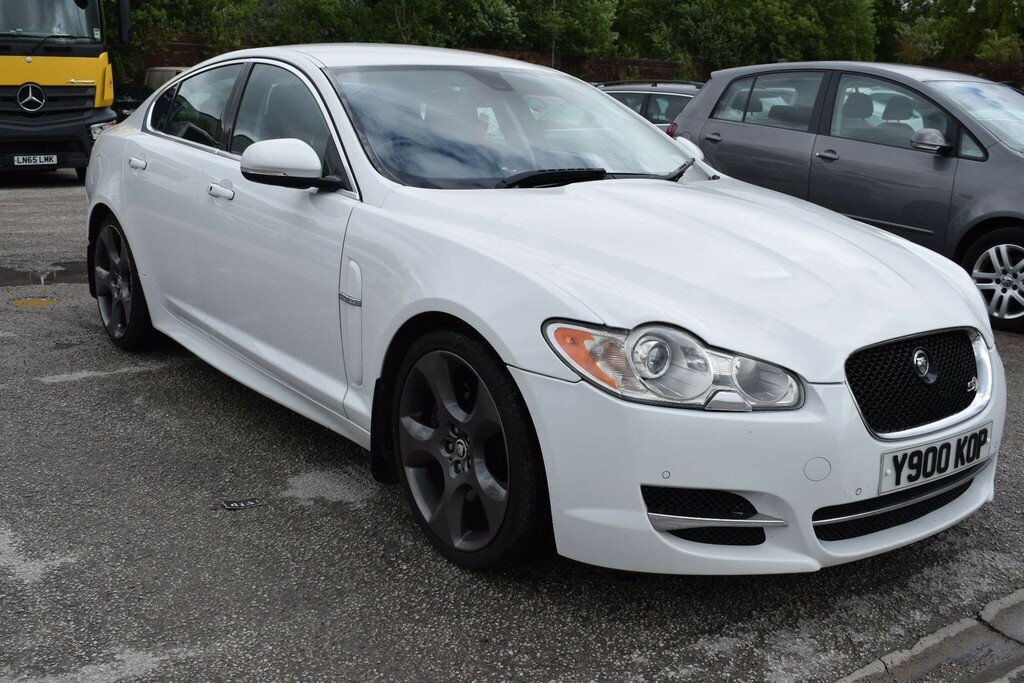 Jaguar XF Saloon White #5