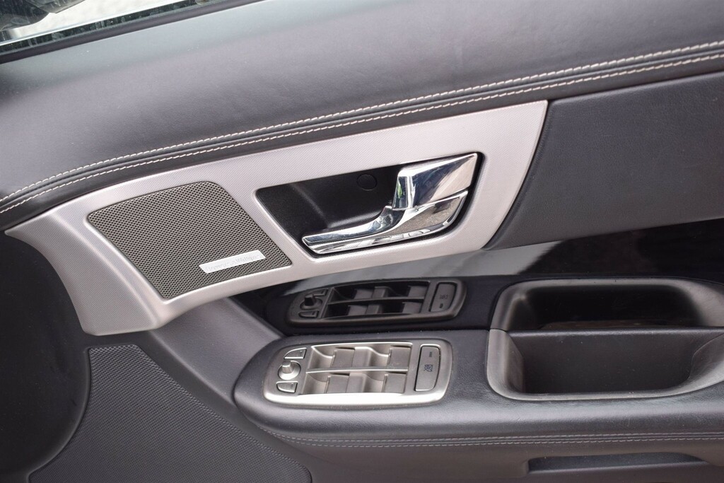 Jaguar XF 3L Premium Luxury Grey #26