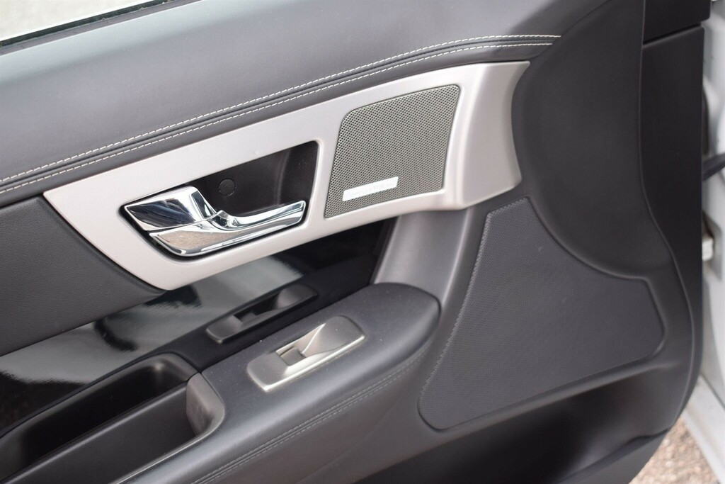 Jaguar XF 3L Premium Luxury Grey #23