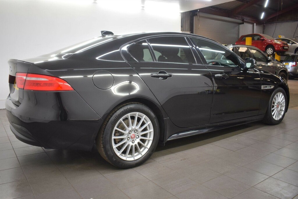 Jaguar XE 2.0D R-sport Euro 6 Ss Black #2