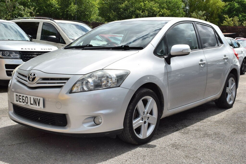 Toyota Auris 1.6 V-matic Sr Euro 5 Silver #5