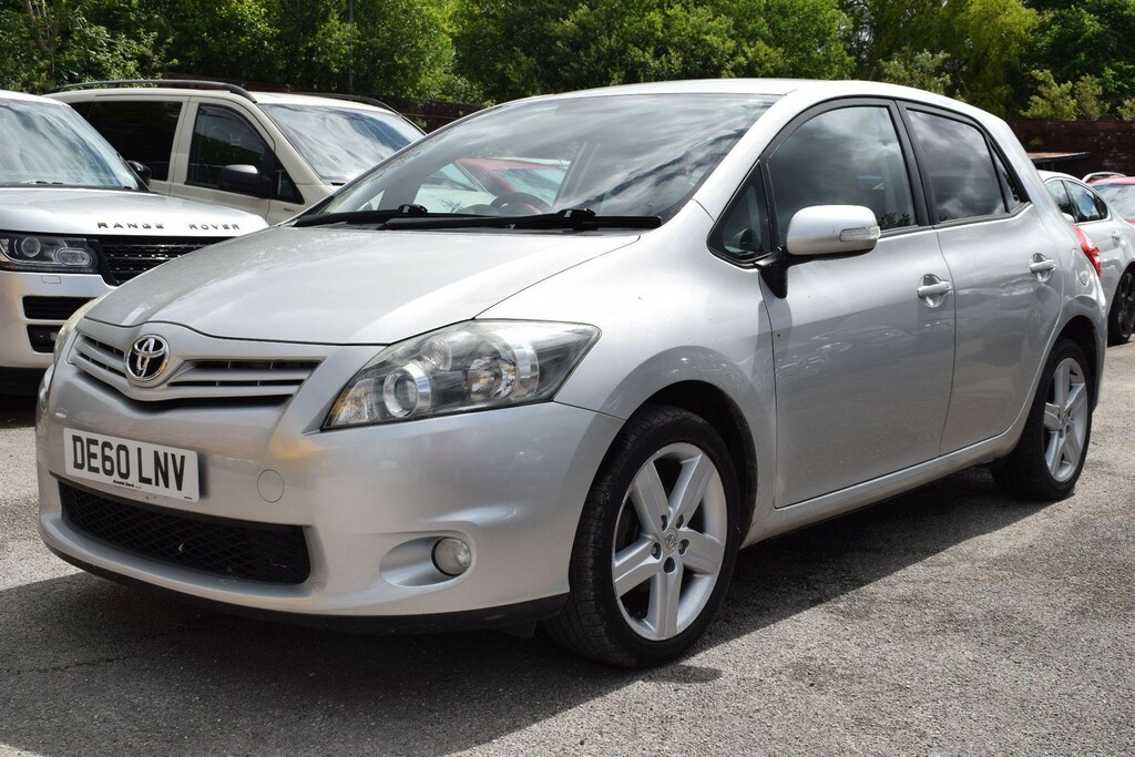 Toyota Auris Hatchback 1.33 Black #13