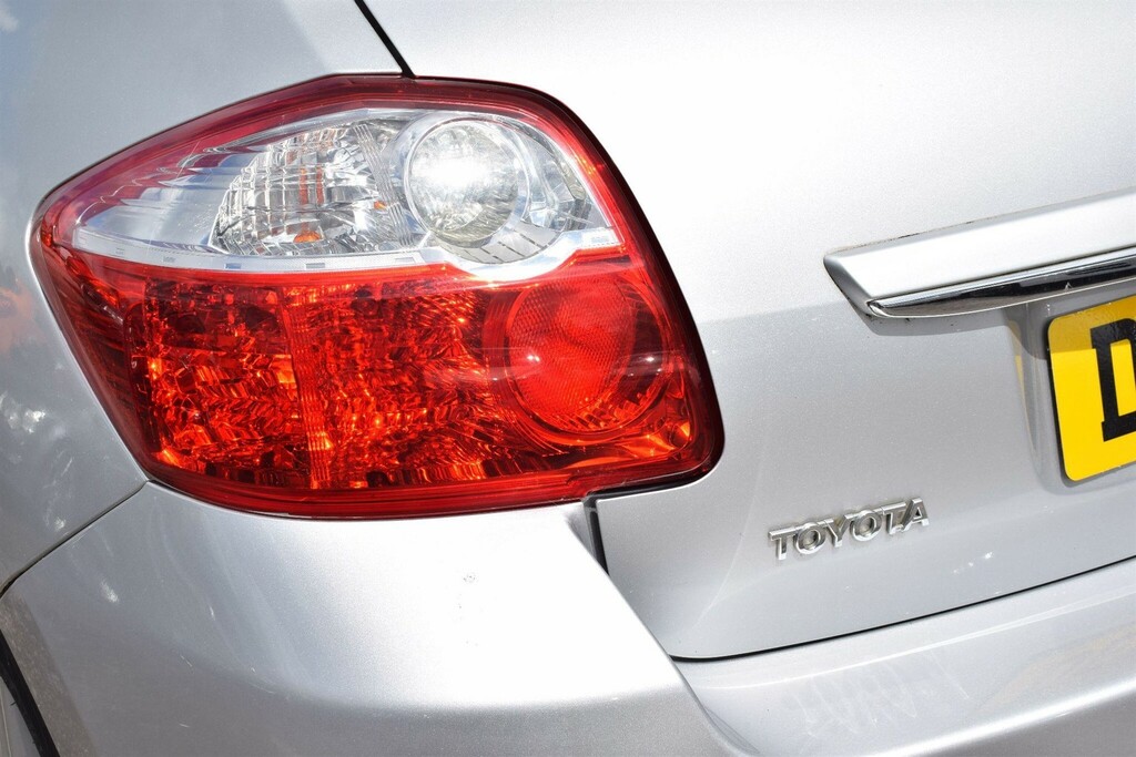 Toyota Auris 1.6 V-matic Sr Euro 5 Silver #6