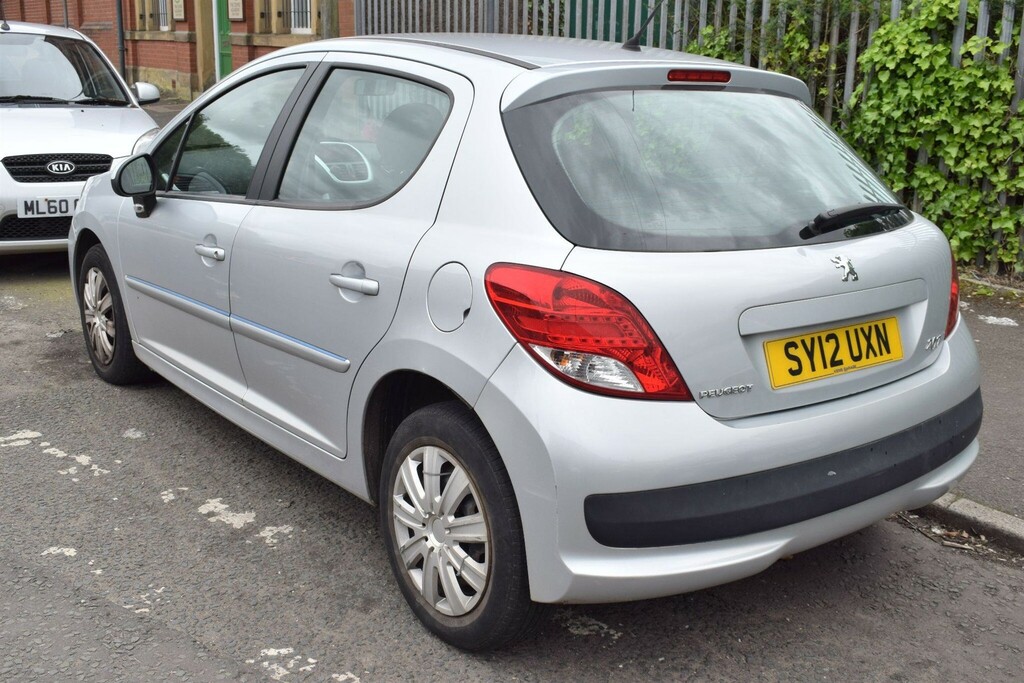 Peugeot 207 1.4 Active Euro 5 Silver #6