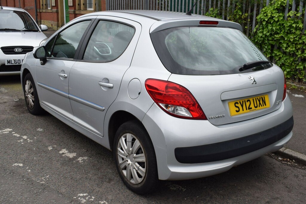 Peugeot 207 Active Vti Silver #9