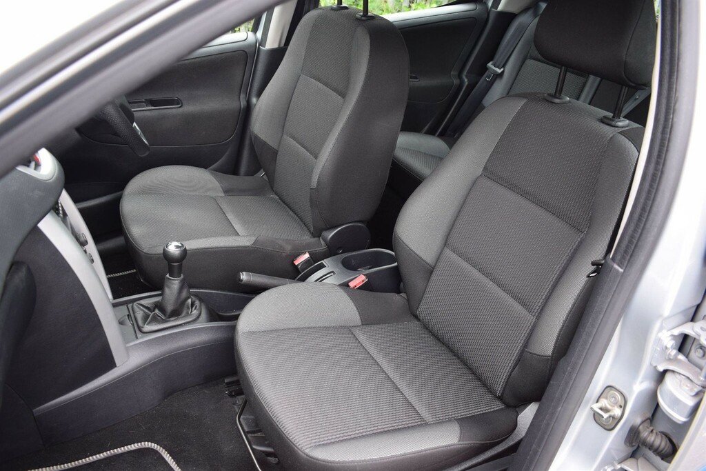 Peugeot 207 Active Vti Silver #13