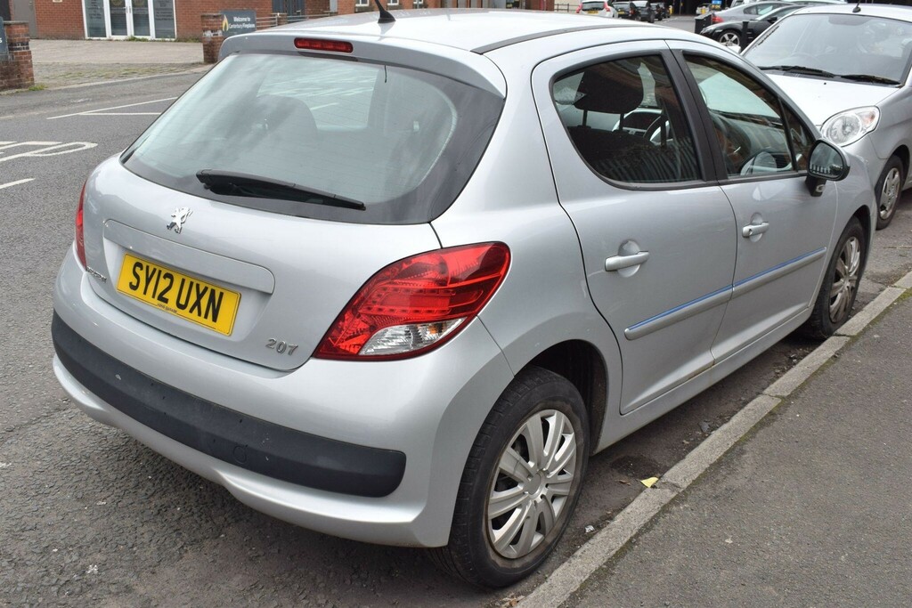 Peugeot 207 1.4 Active Euro 5 Silver #2